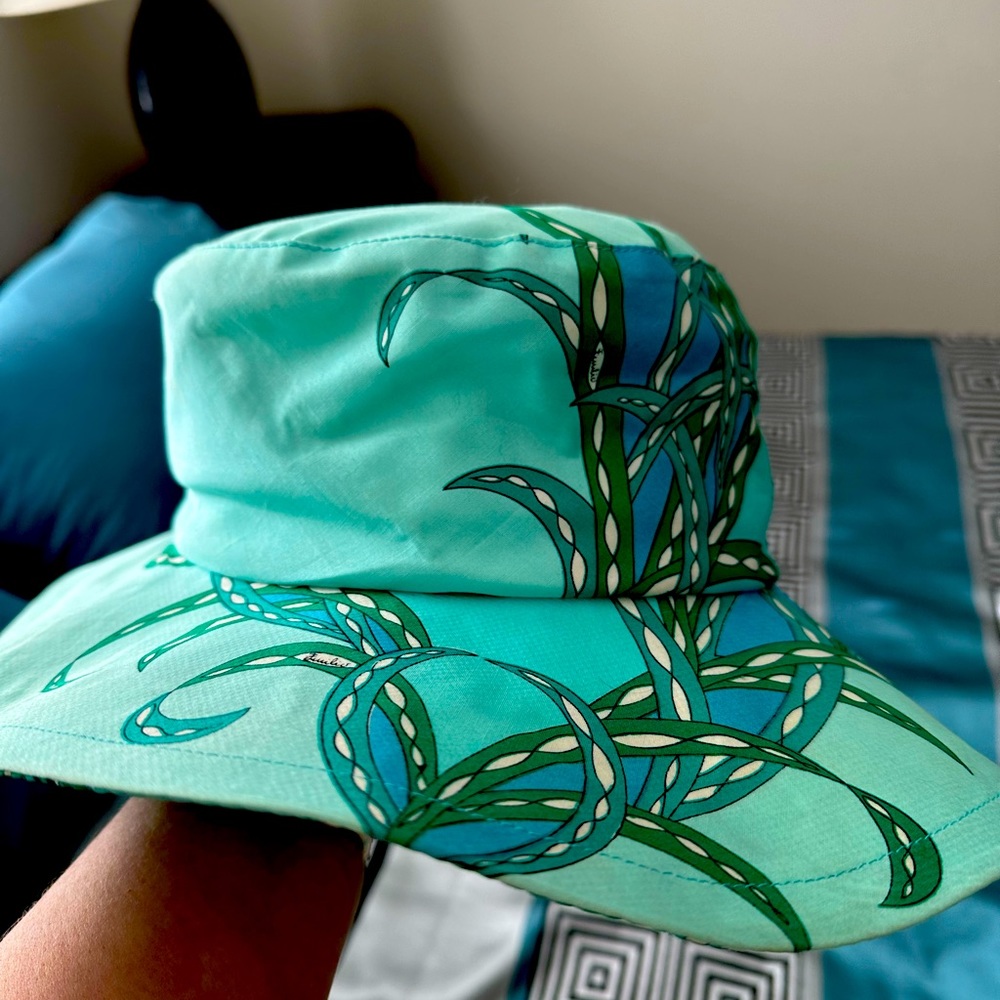 Vintage Pucci Hat